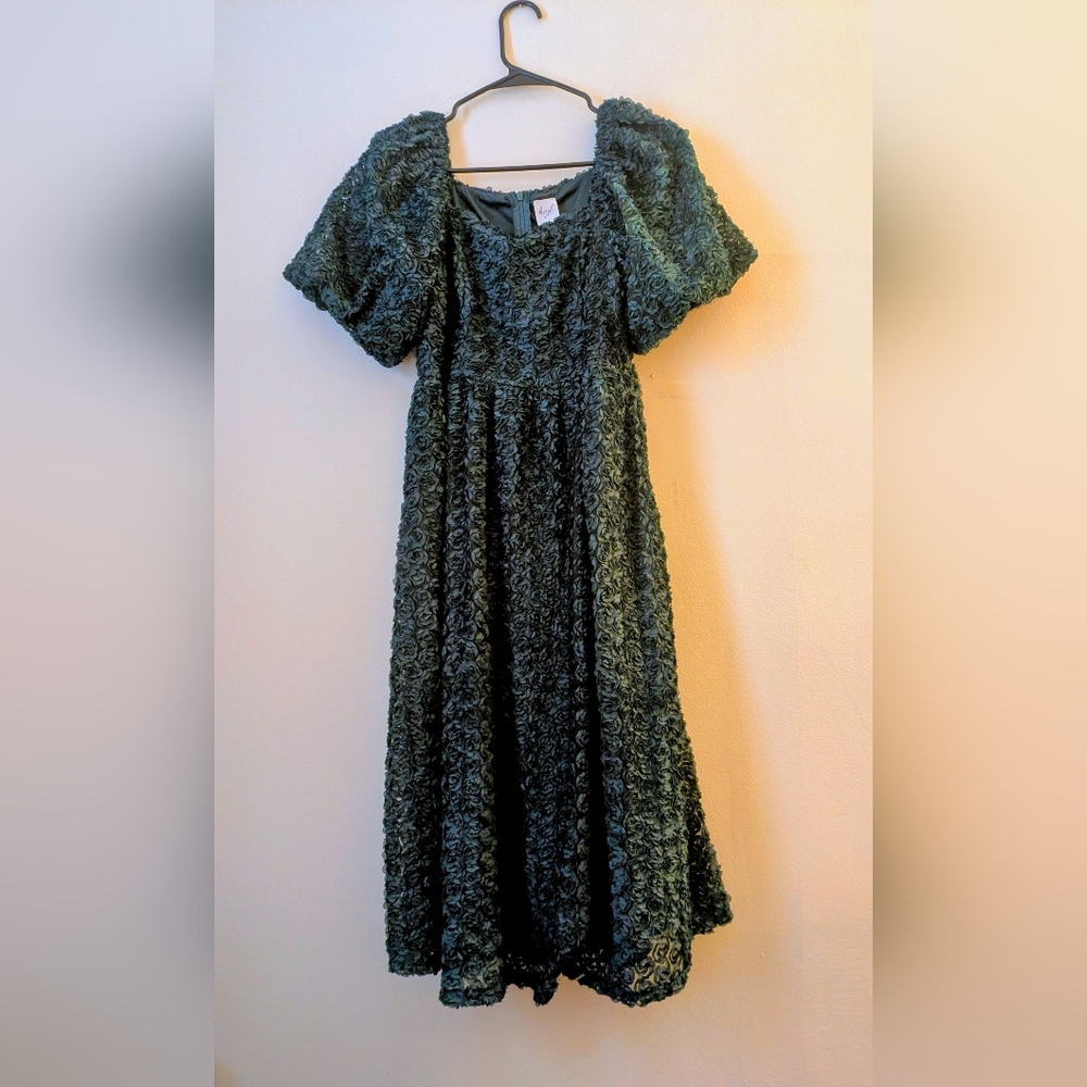 Women’s Green Textured Midi Dress